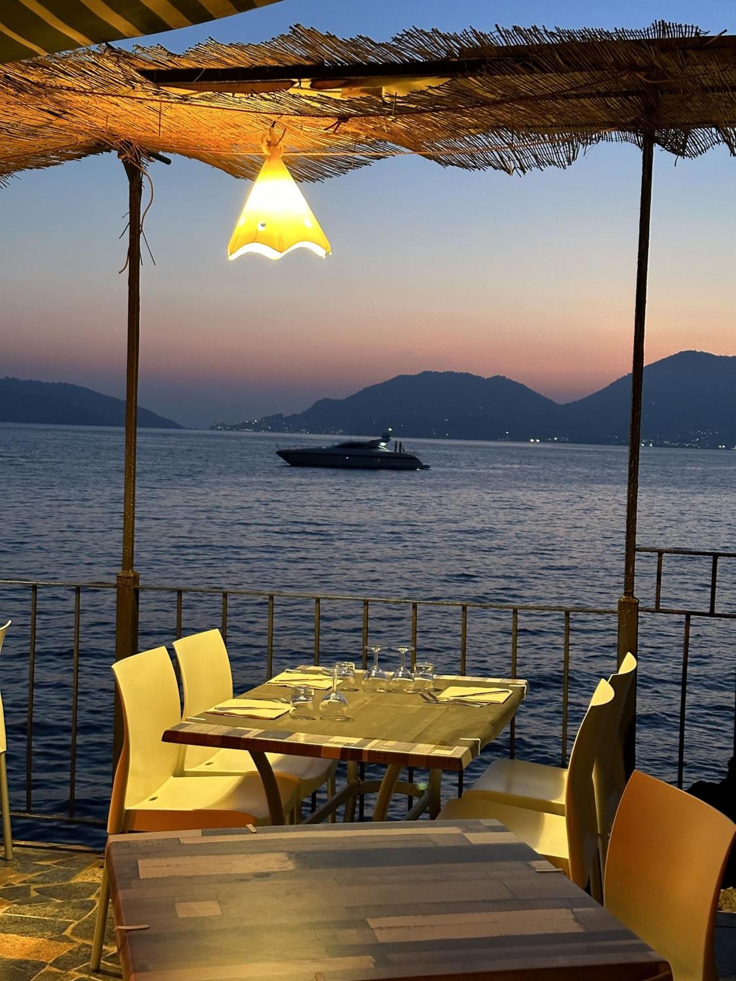 Altro Cuore Di Lerici, & Charming *